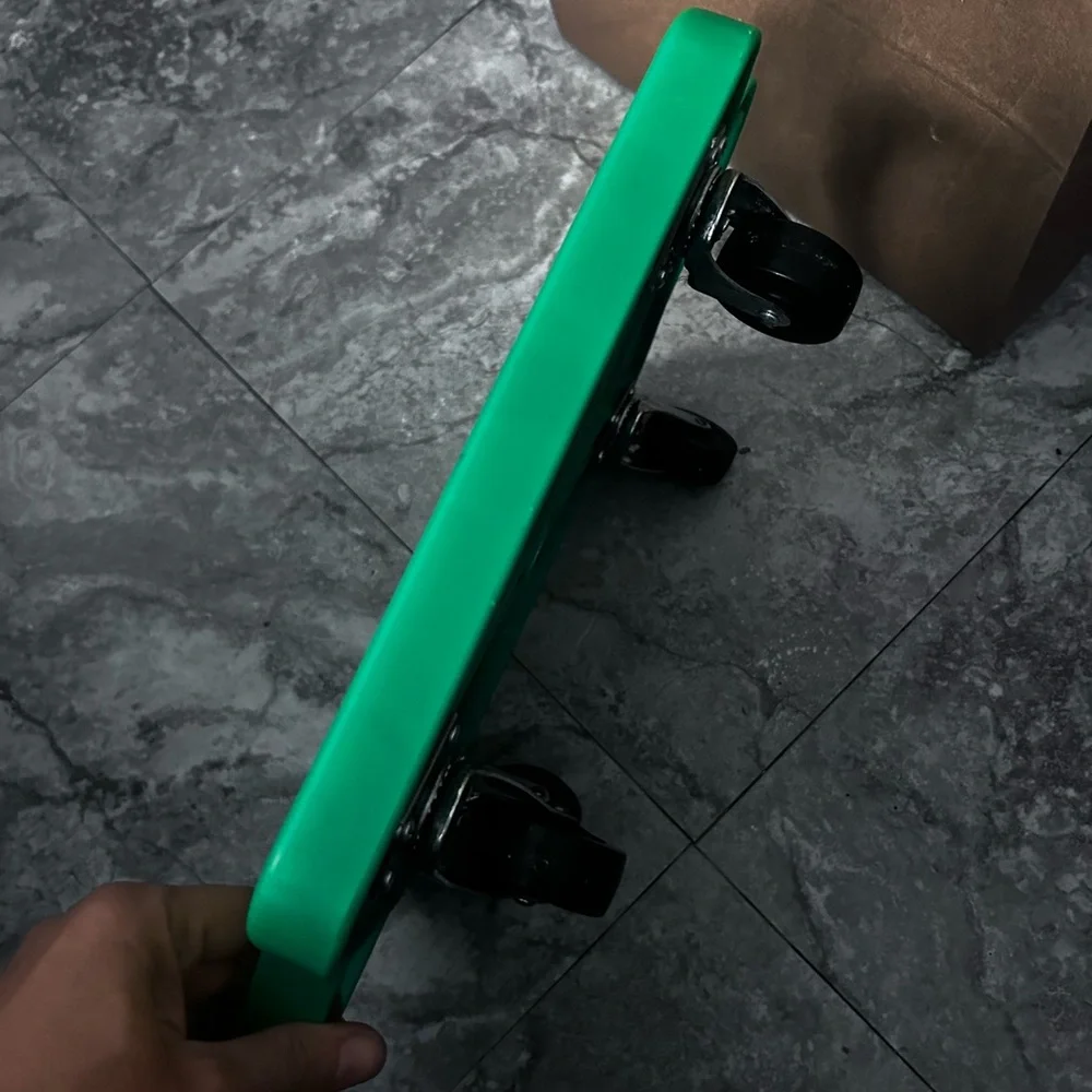 Green Square Stool - Picture 3 of 9